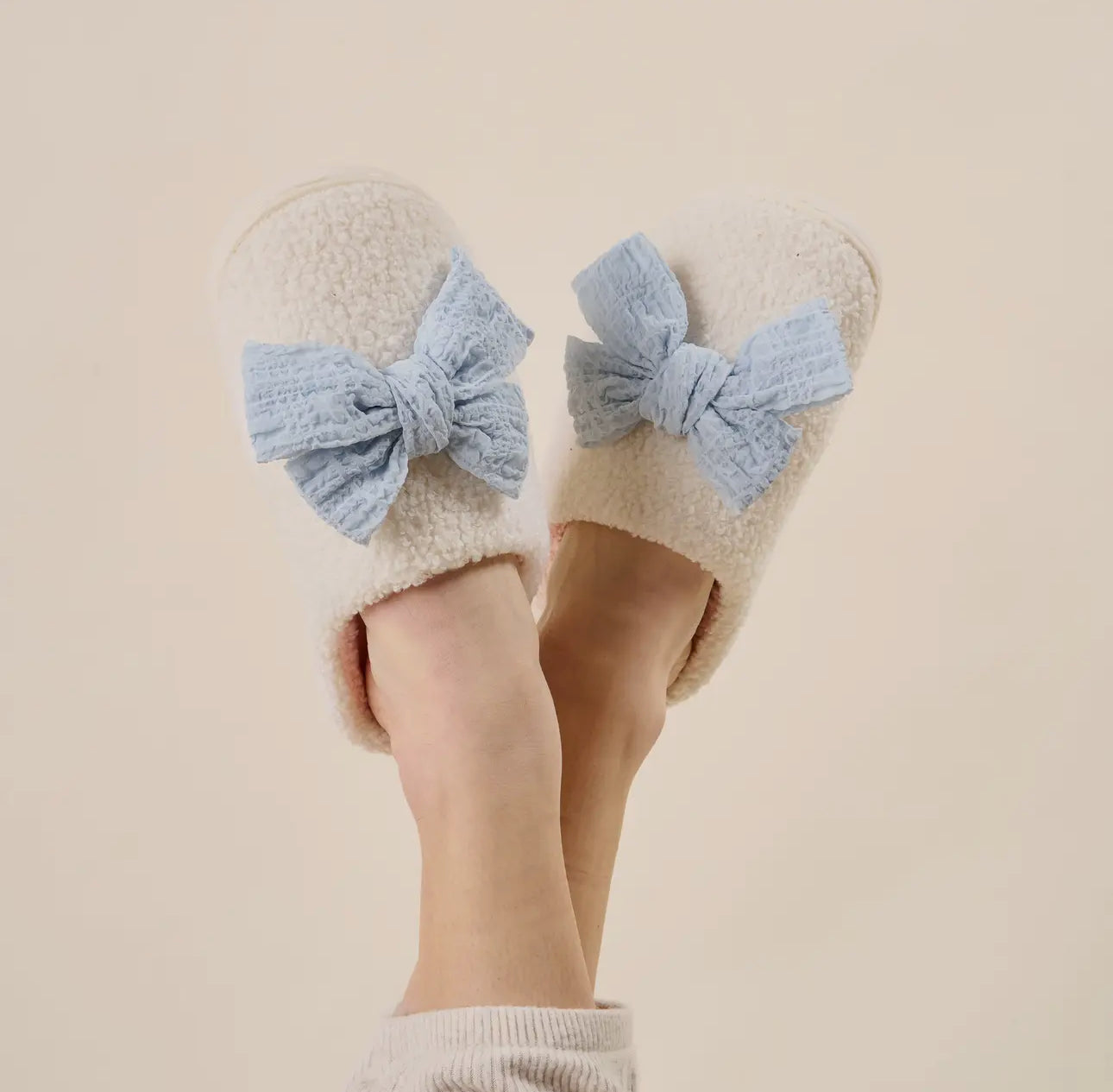 Bow Fuzzy Slippers