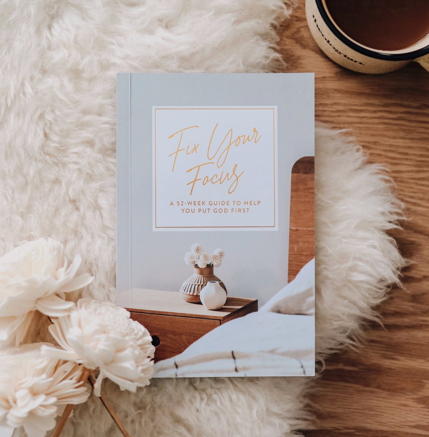 The Daily Grace Co. Fix Your Focus