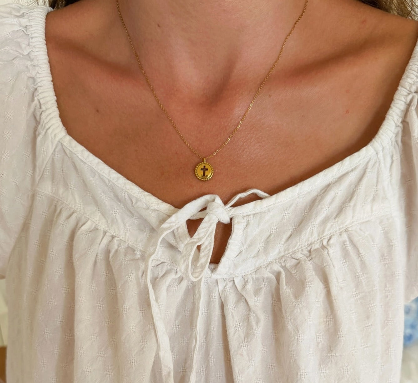 Elevated Faith l Living Hope Cross Link Necklace