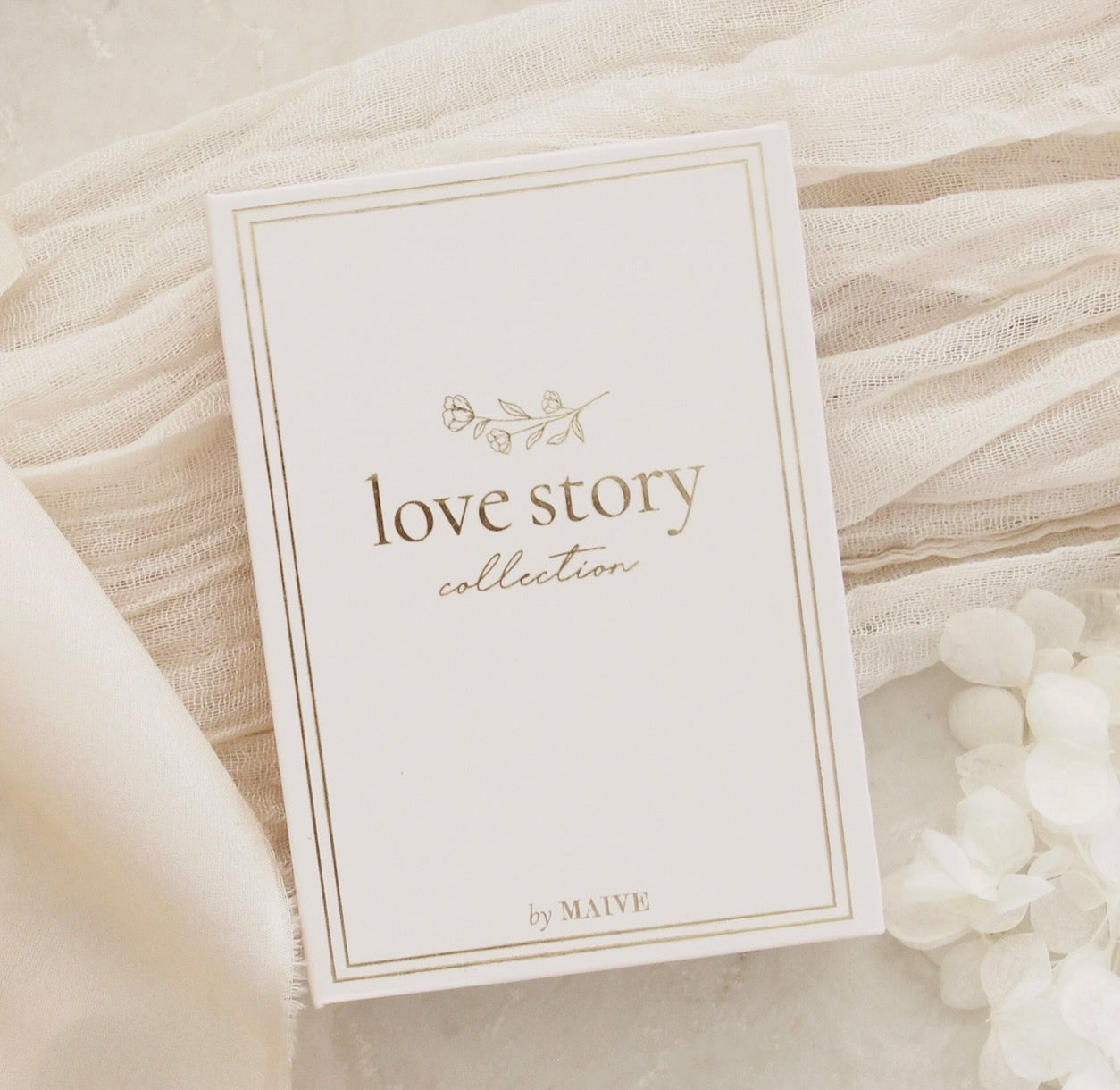 LoveStory Cross Wide Band Ring