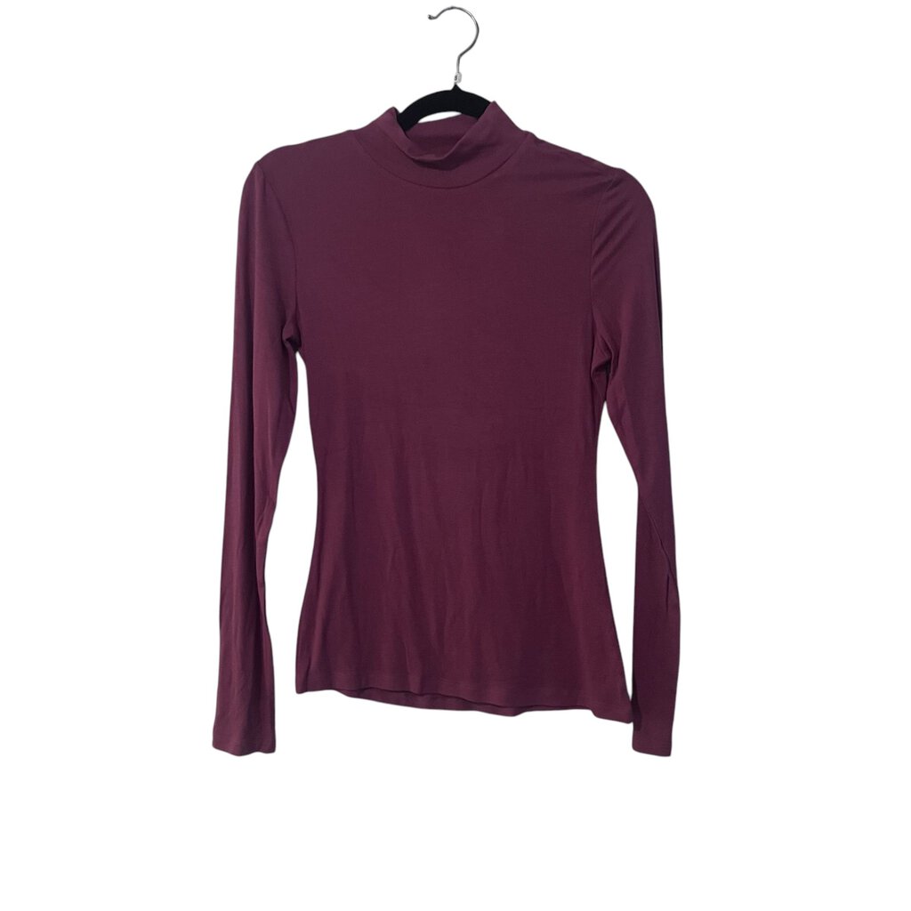 NWT Turtleneck