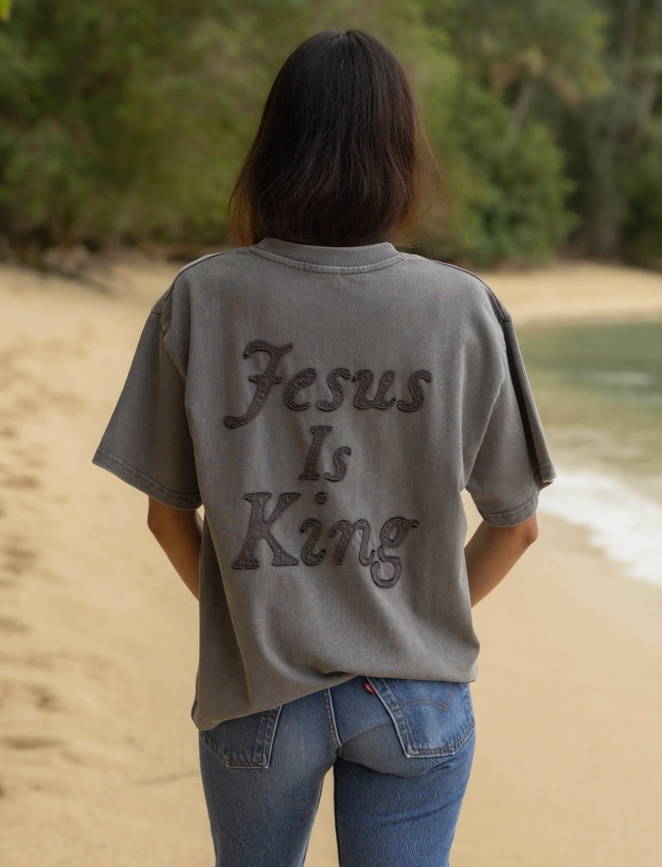 Elevated Faith l Not Sorry Jesus Is King T-Shirt