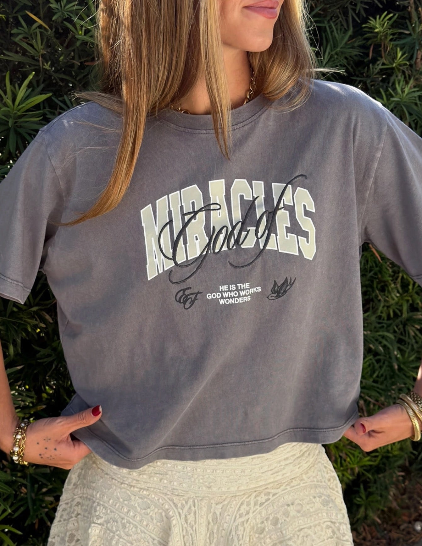 Elevated Faith l God Of Miracles Crop T-Shirt